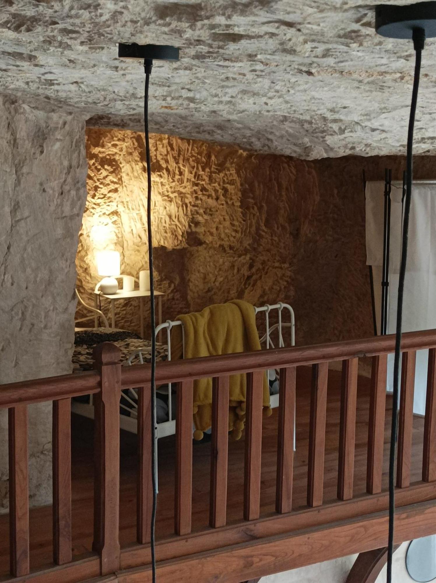Gite Des Perreyeurs - Maison Troglodyte Avec Vue Sur Loire Монсоро Екстер'єр фото